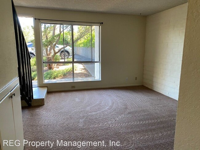 Building Photo - 1385 Bond St