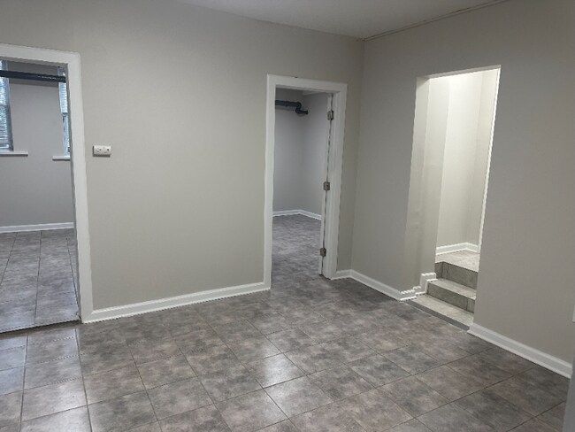 Foto del edificio - 9 Bentley Ave