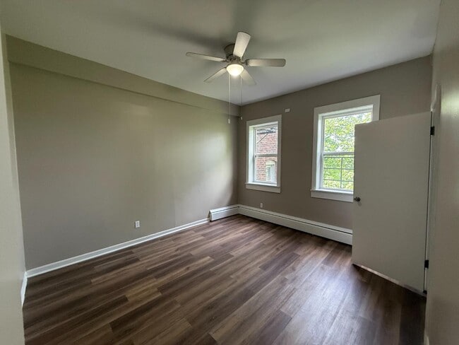 Foto del edificio - 1705 Sycamore St