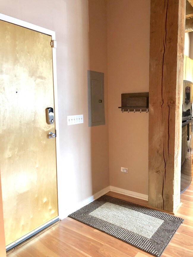 Breaker box - 1740 N Maplewood Ave