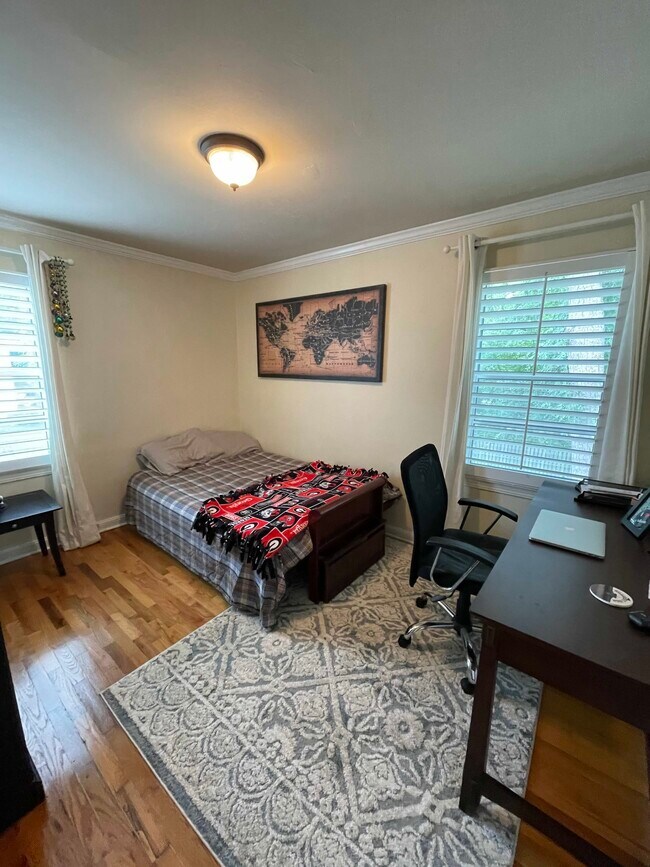 2240 Cheshire Bridge Rd NE Unit Cheshire Place Condo, Atlanta, GA 30324