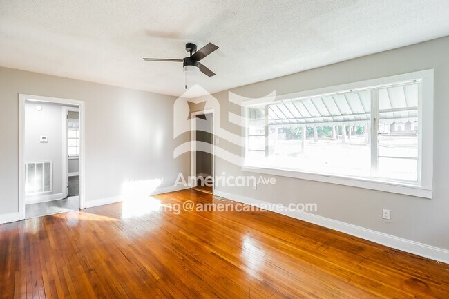 Foto del edificio - 614 Rutledge Dr