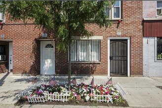Building Photo - 321 Meridian St