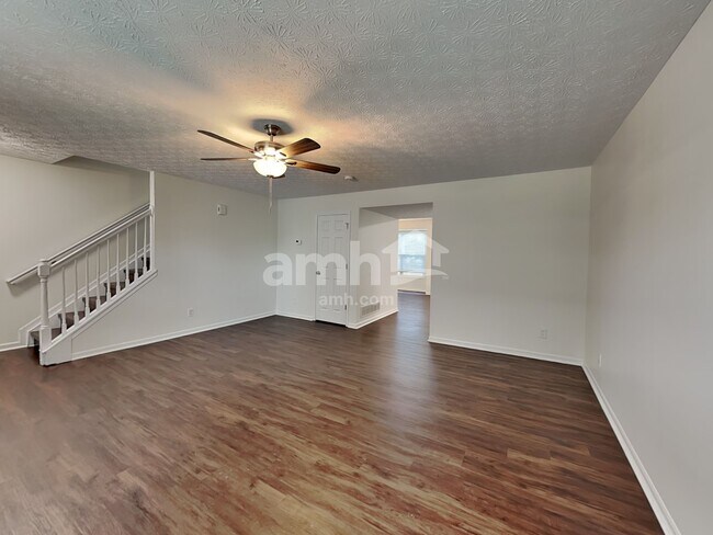 Building Photo - 1554 Mallard Cir E