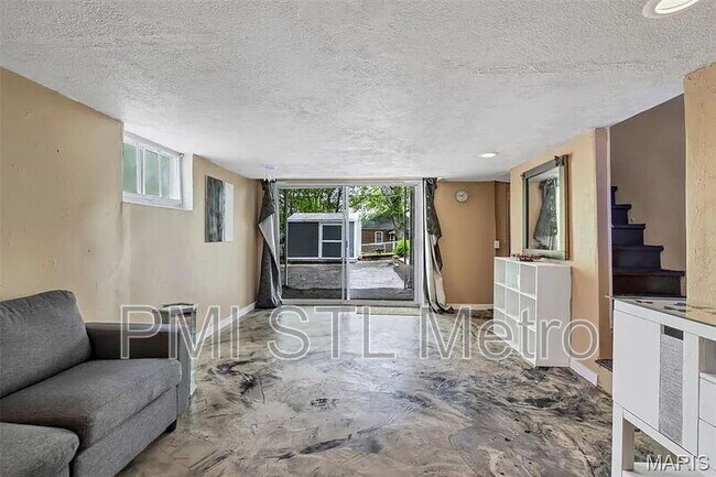 Foto del edificio - 5212 Fletcher St