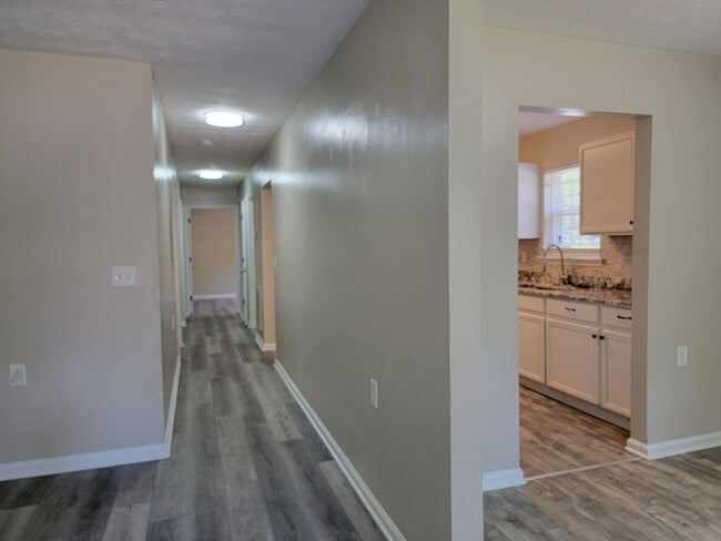 Building Photo - Intown Ranch - ADA Accessible Voucher Appr...