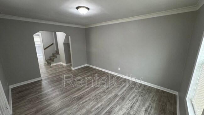 Building Photo - 3569 Bayliss Ave