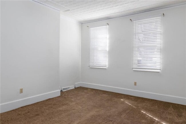 1st Fl Living room - 107 S 11th St