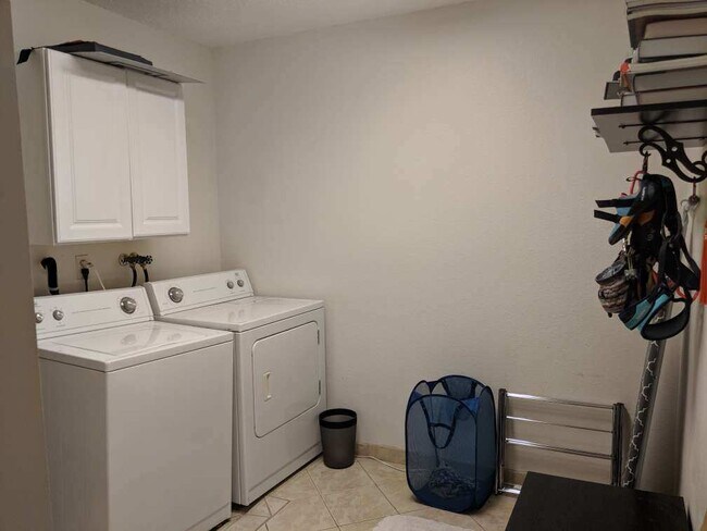 Foto del edificio - 1108 Elysian Field Dr