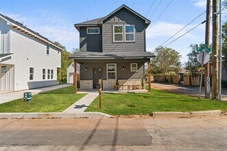 Building Photo - 612 N Robinson St