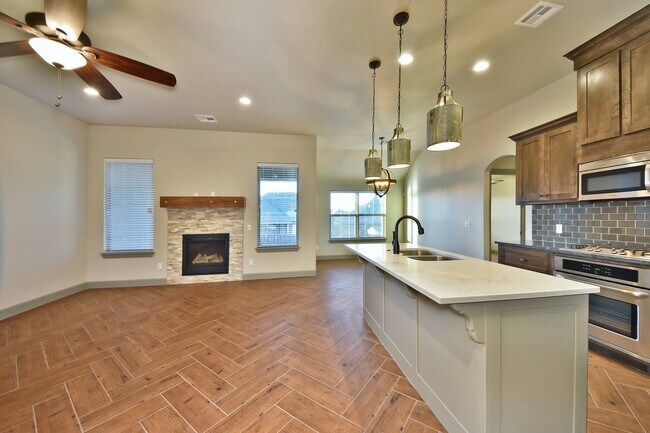 Building Photo - Home in Deer Creek Schools + 4 Bedrooms + 3 car Garage + The Grove Addition