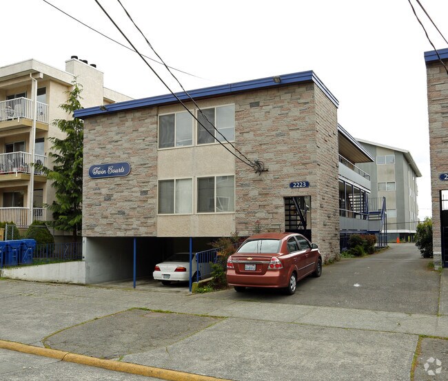 Building Photo - Twin Courts Apartments