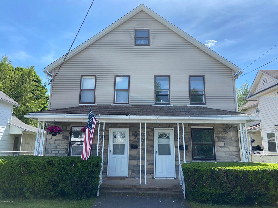 106 Lackawanna Ave, Duryea, PA 18642 Room for Rent in Duryea, PA