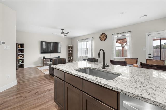 Foto del edificio - 7632 Thunder River Rd