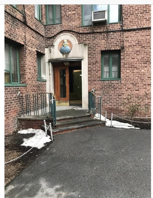One Bedroom Rental - 1410 Metropolitan Ave