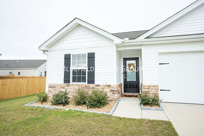 Building Photo - 1568 Meditation Ln