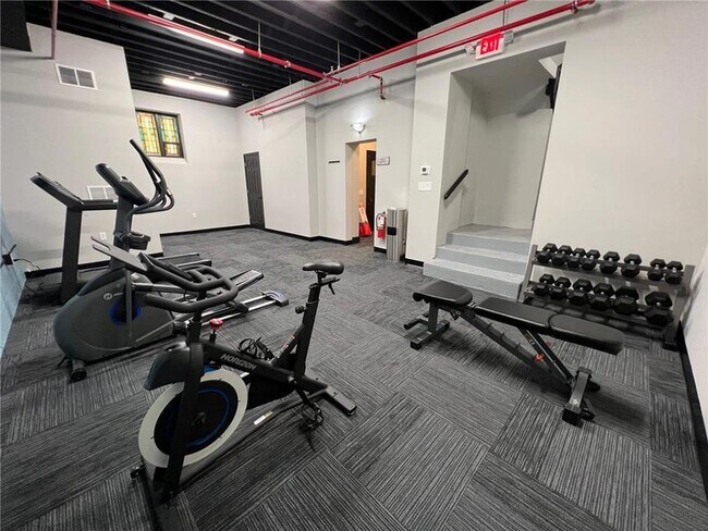 Foto del edificio - 938 E 4th St