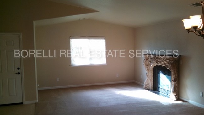 Building Photo - 2109 Coughlin Ct