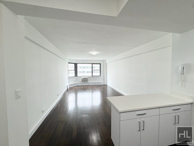 Foto del edificio - EAST 69 STREET