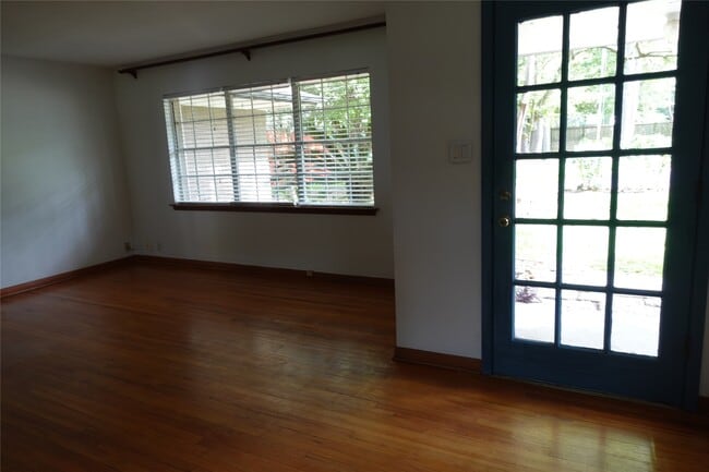 Foto del edificio - 918 Lehman St