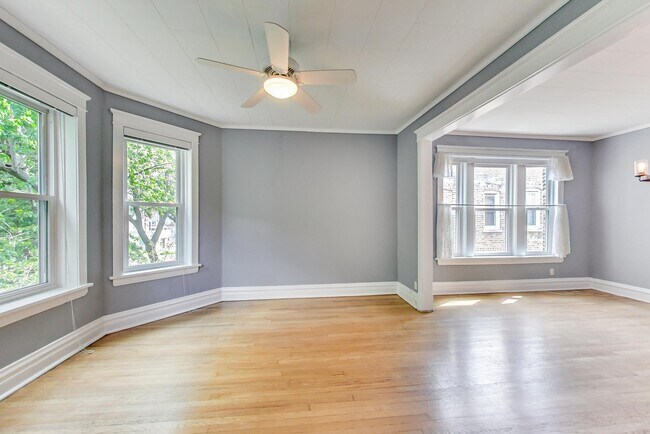 Living Room - 4610 N Saint Louis Ave