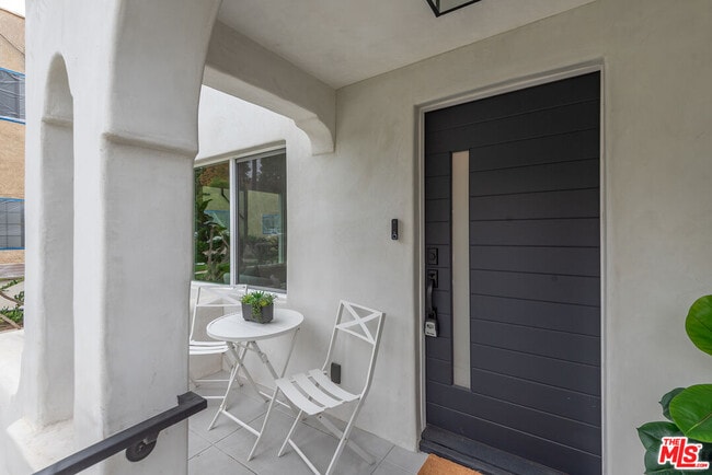 Building Photo - 3626 E 1st St