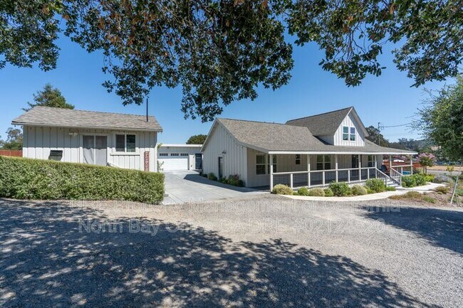 Building Photo - 1396 Bodega Ave