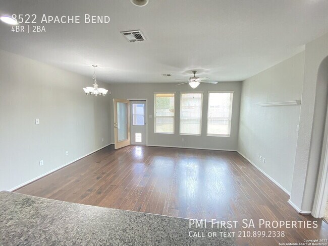 Foto del edificio - 8522 Apache Bend