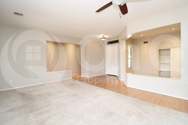 Building Photo - 3892 S Felix Pl