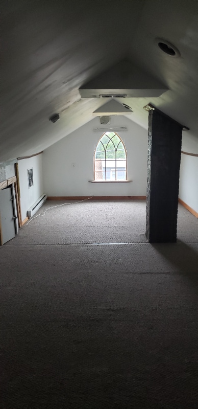 Building Photo - 2474 Lincoln Ave
