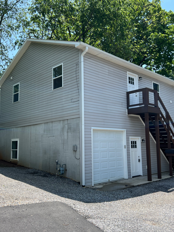 Building Photo - 1460 Patton Ave