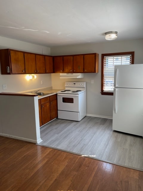 Building Photo - 161 D View Ave