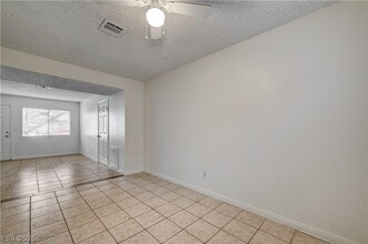 Building Photo - 1832 Goldfield St