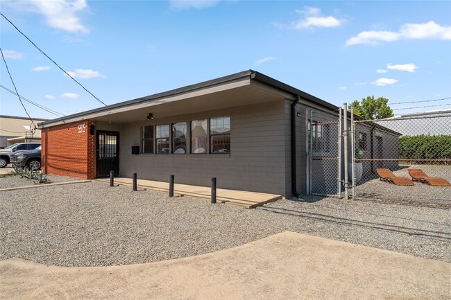 Building Photo - 5975 Armour Dr