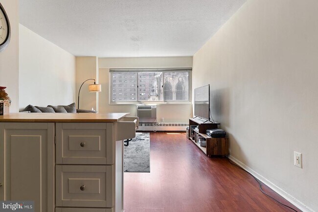 Foto del edificio - 2101-17 Chestnut St