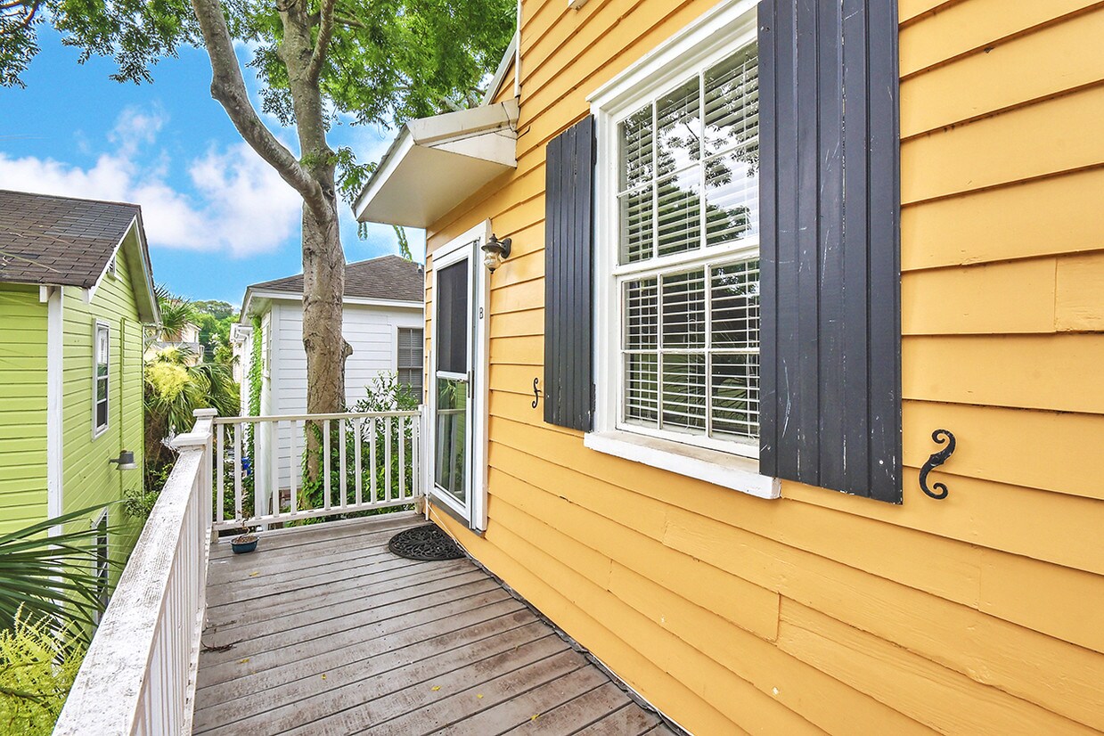 Primary Photo - 5 Kracke St