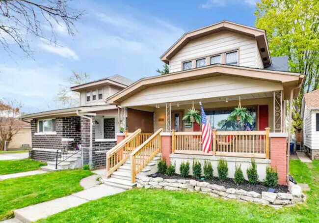 Foto del edificio - 1278 Fort Park Blvd