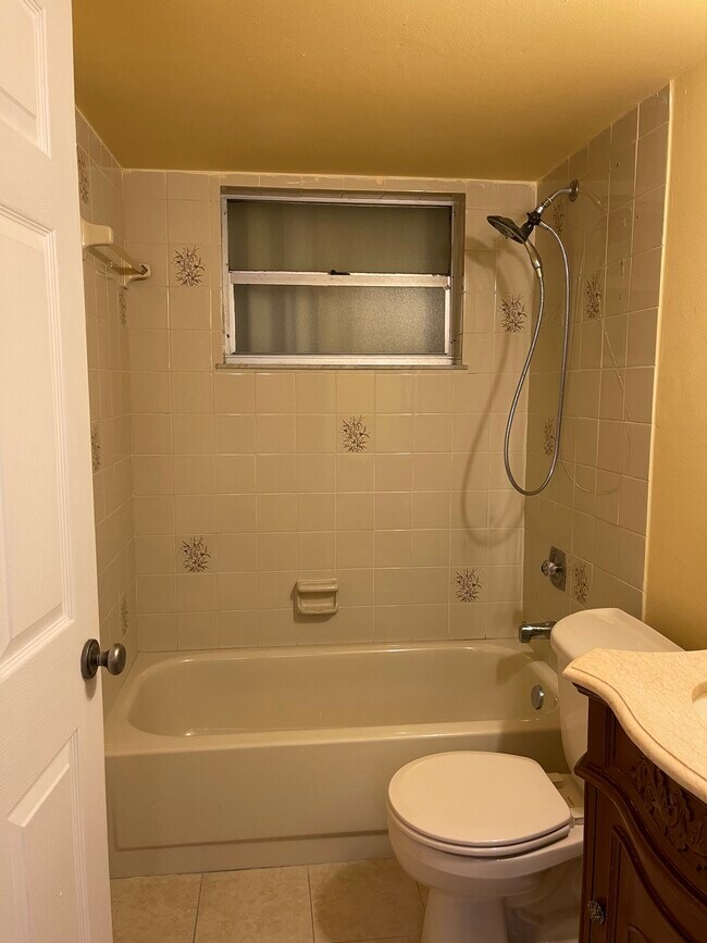 Guest bathroom - 1236 Alton Rd