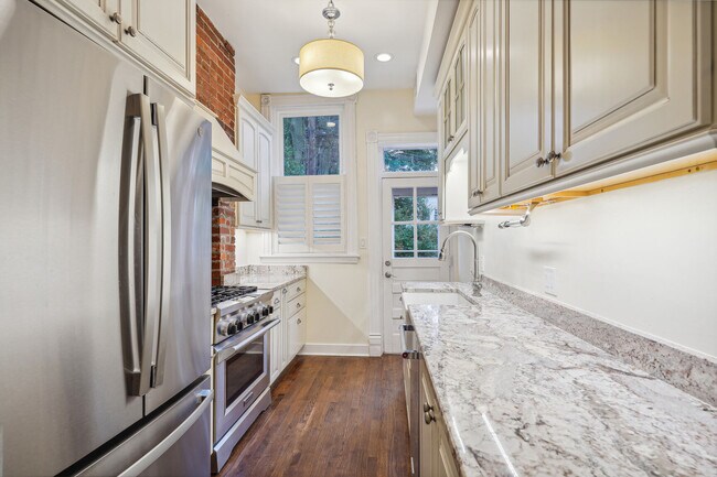 Kitchen - 1932 35th St NW