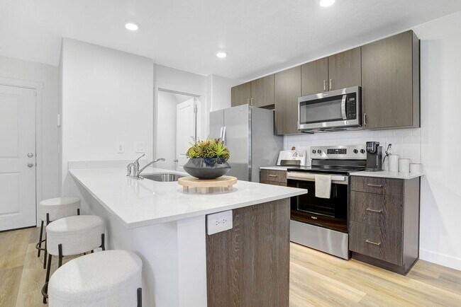 COCINA | CASAS ADOSADAS DE LITTLE VALLEY - Little Valley Townhomes