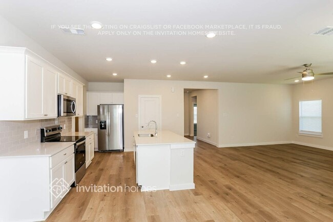 Building Photo - 419 Amberville Dr