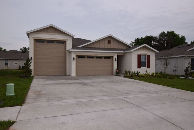 Building Photo - 3 Bedroom 2 Bath House For Rent at 8096 Ch...