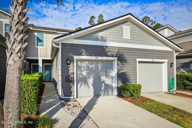 Building Photo - 792 Servia Dr