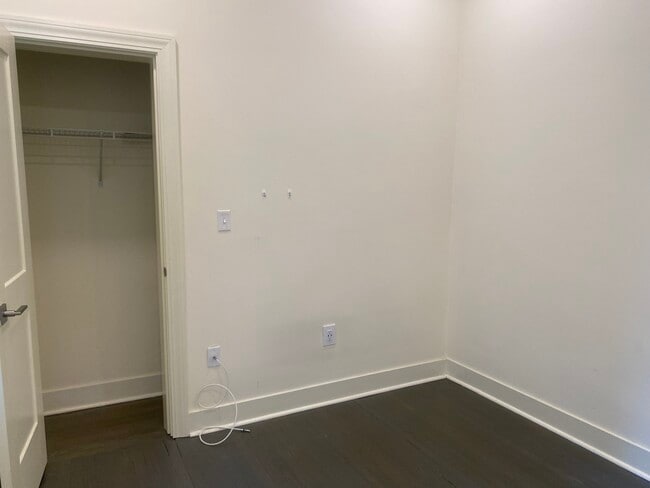 Building Photo - 119 Jersey St