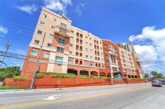 Building Photo - 2280 SW 32nd Ave
