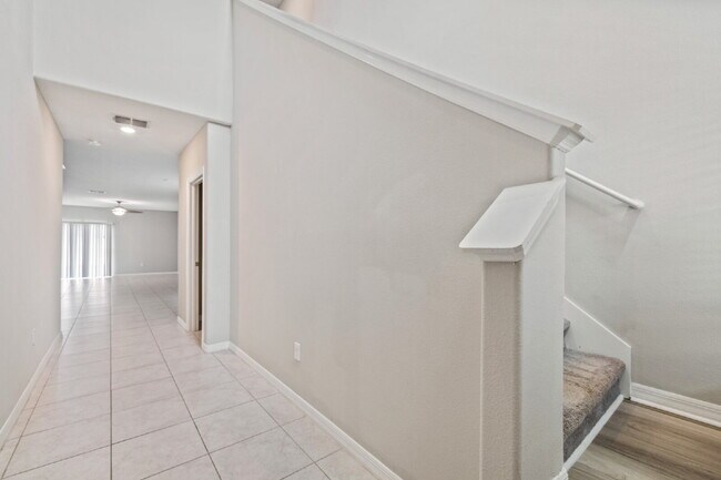 Foto del edificio - 7205 Ronnie Gardens Ct