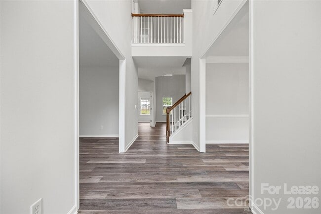 Building Photo - 2704 Piersland Drive