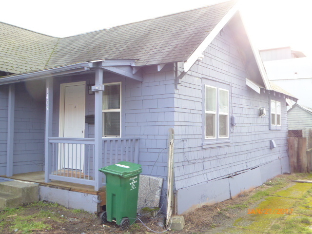 Building Photo - Cozy Studio Townhome with 1 Bath (Ballard)