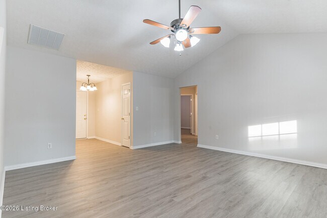 Foto del edificio - 7121 Blue Stream Ct