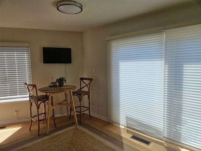 Foto del edificio - 962 Ferdinand Ave